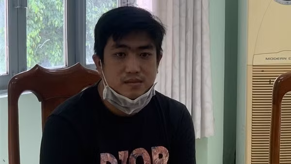 Bắt tạm giam kẻ dọa giết CSCĐ và đối tượng chém lìa tay người đàn ông
