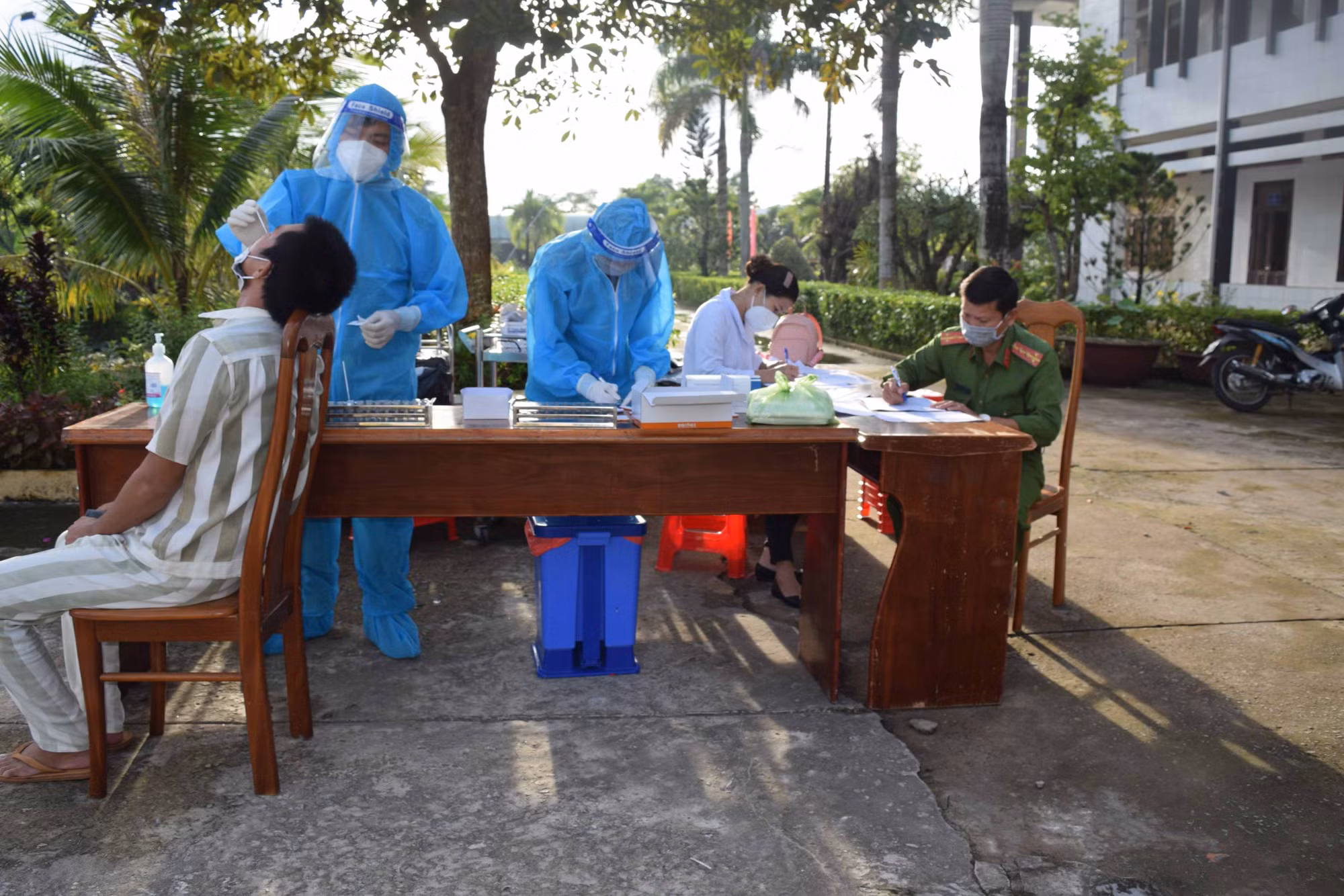 cái tàu test.jpg -0