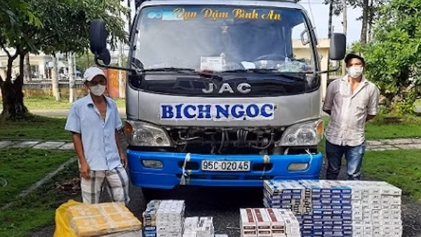 Ngăn chặn nhiều vụ buôn thuốc lá từ Long An về TP Hồ Chí Minh ảnh 3