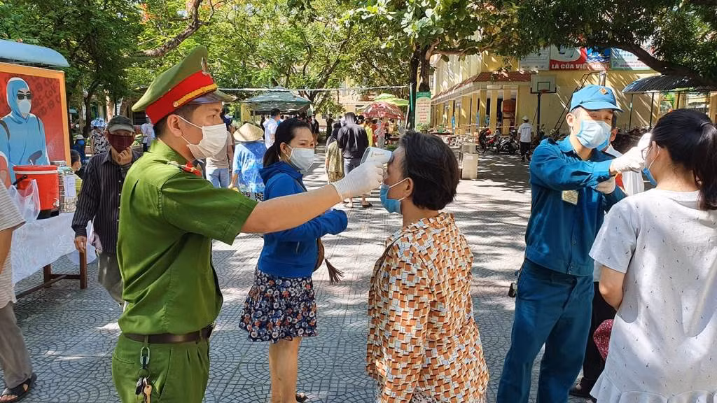 Đà Nẵng nới lỏng cách ly xã hội, phân chia vùng nguy cơ để chống dịch -0