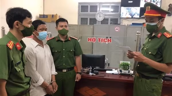 Nguyên Chi cục trưởng Chi cục thi hành án dân sự quận Ô Môn&nbsp;lãnh&nbsp;án 16 năm tù ảnh 2