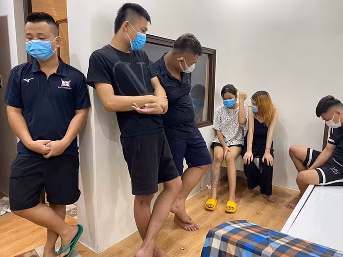 Bắt giữ 7 đối tượng tổ chức, sử dụng trái phép ma túy tại vùng tâm dịch -0