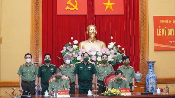 Tăng cường kiến thức quản lý nhà nước về tài nguyên và môi trường ảnh 3
