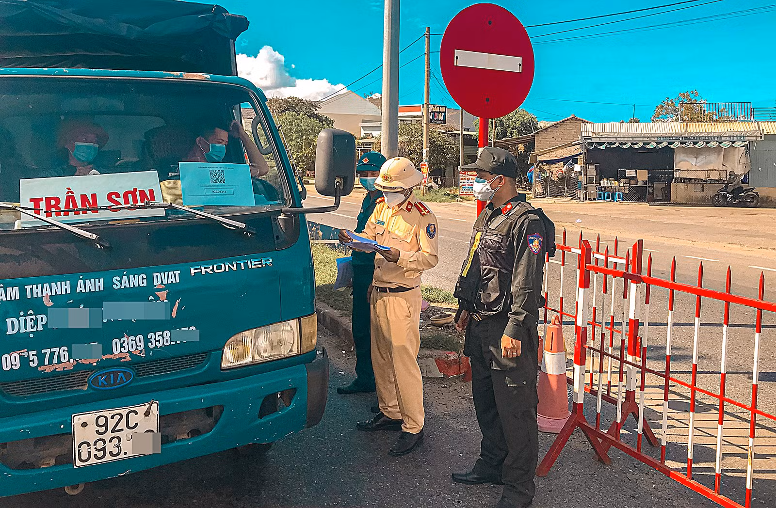 Kiên trì nơi tuyến đầu chống dịch -0