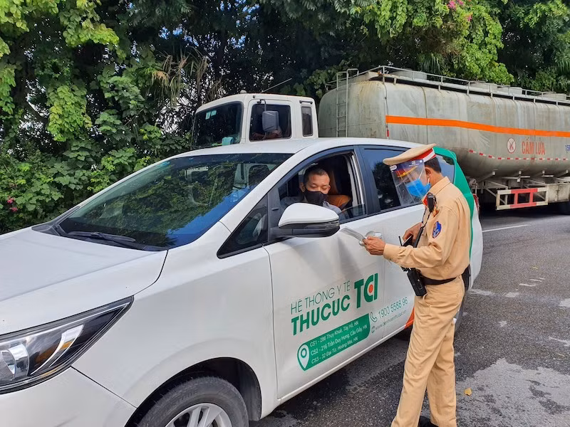 Công an thành phố Hà Nội hỏa tốc hướng dẫn cấp giấy đi đường có mã QR -0