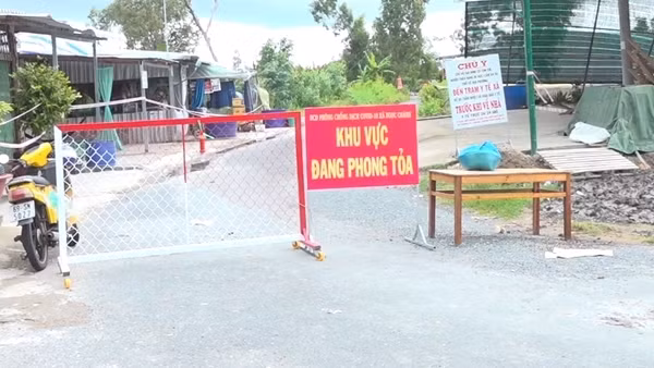 Bệnh nhân nam đưa bố đi điều trị tại Bệnh viện Việt Đức làm lây lan dịch bệnh ảnh 5