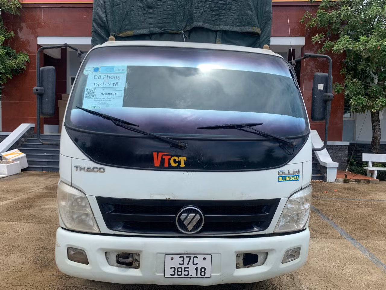 Phát hiện ô tô “Đồ phòng dịch y tế” nhưng chở hàng hóa không giấy tờ -1