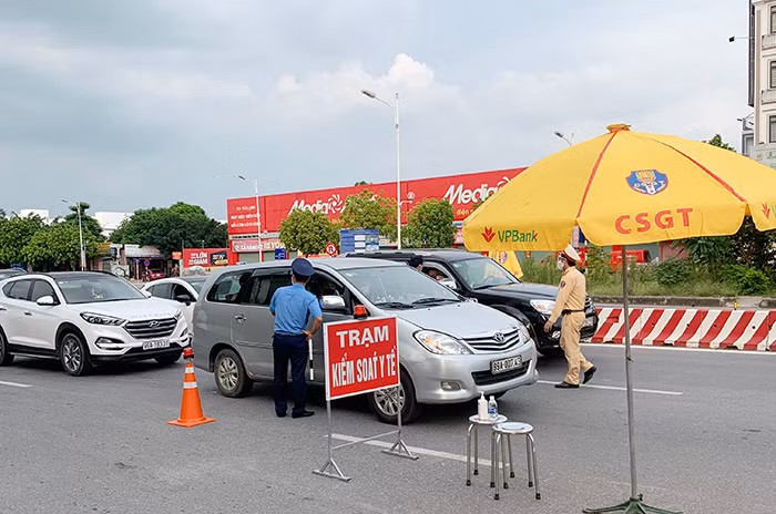 Những giọt mồ hôi nơi cửa ngõ Thủ đô -0