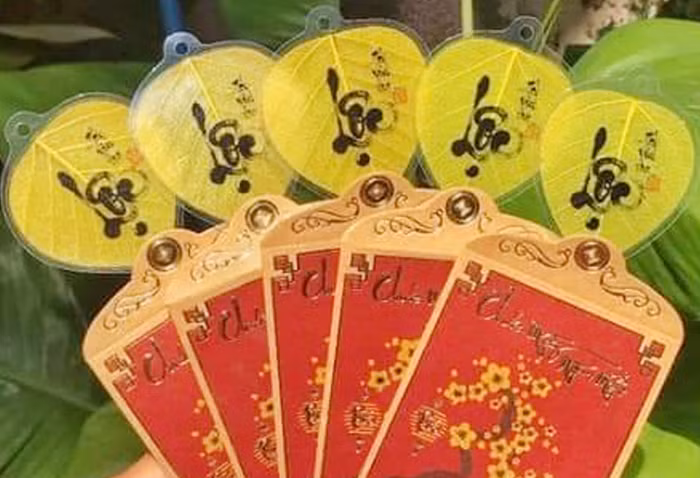 “Xin lộc” online -0