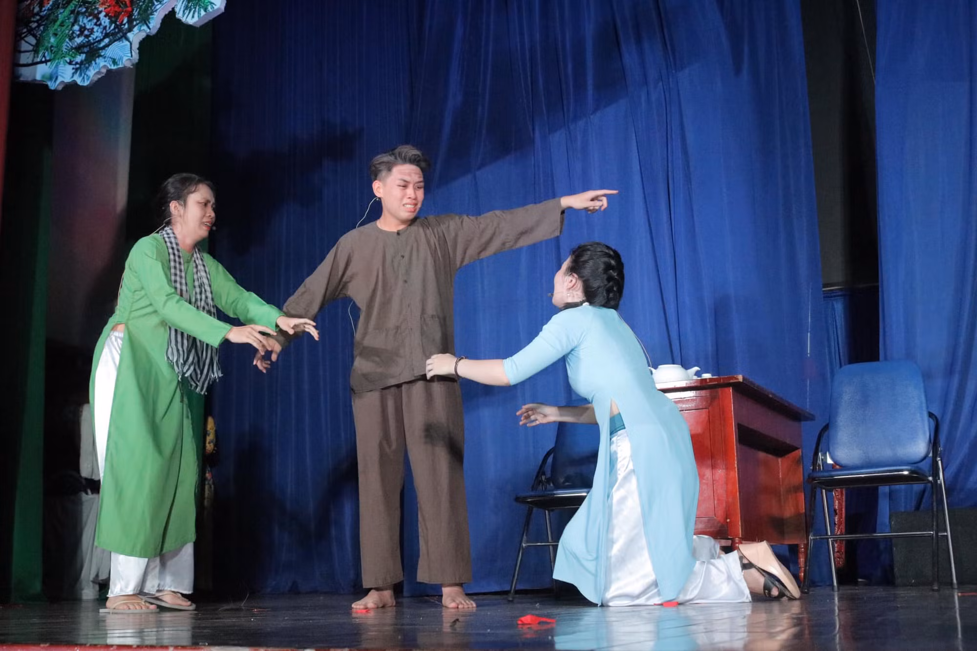 1 vo cai luong cua hoc vien.jpg -0