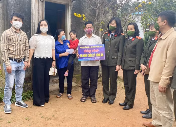 Xuân ấm áp với bà con ở thung lũng Trường Sơn -0