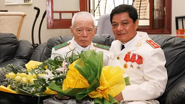 Trung tướng Trần Quyết - người lãnh đạo, chỉ huy mẫu mực của lực lượng Công an nhân dân ảnh 2