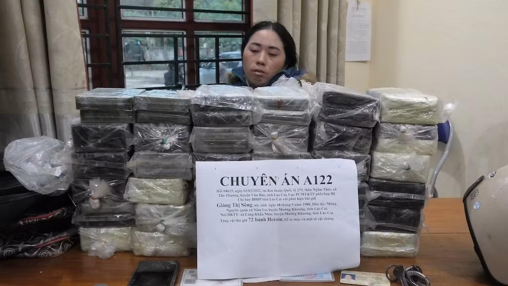 BĐBP phối hợp với Công an phá 2 chuyên án, thu giữ 144 bánh heroin -0
