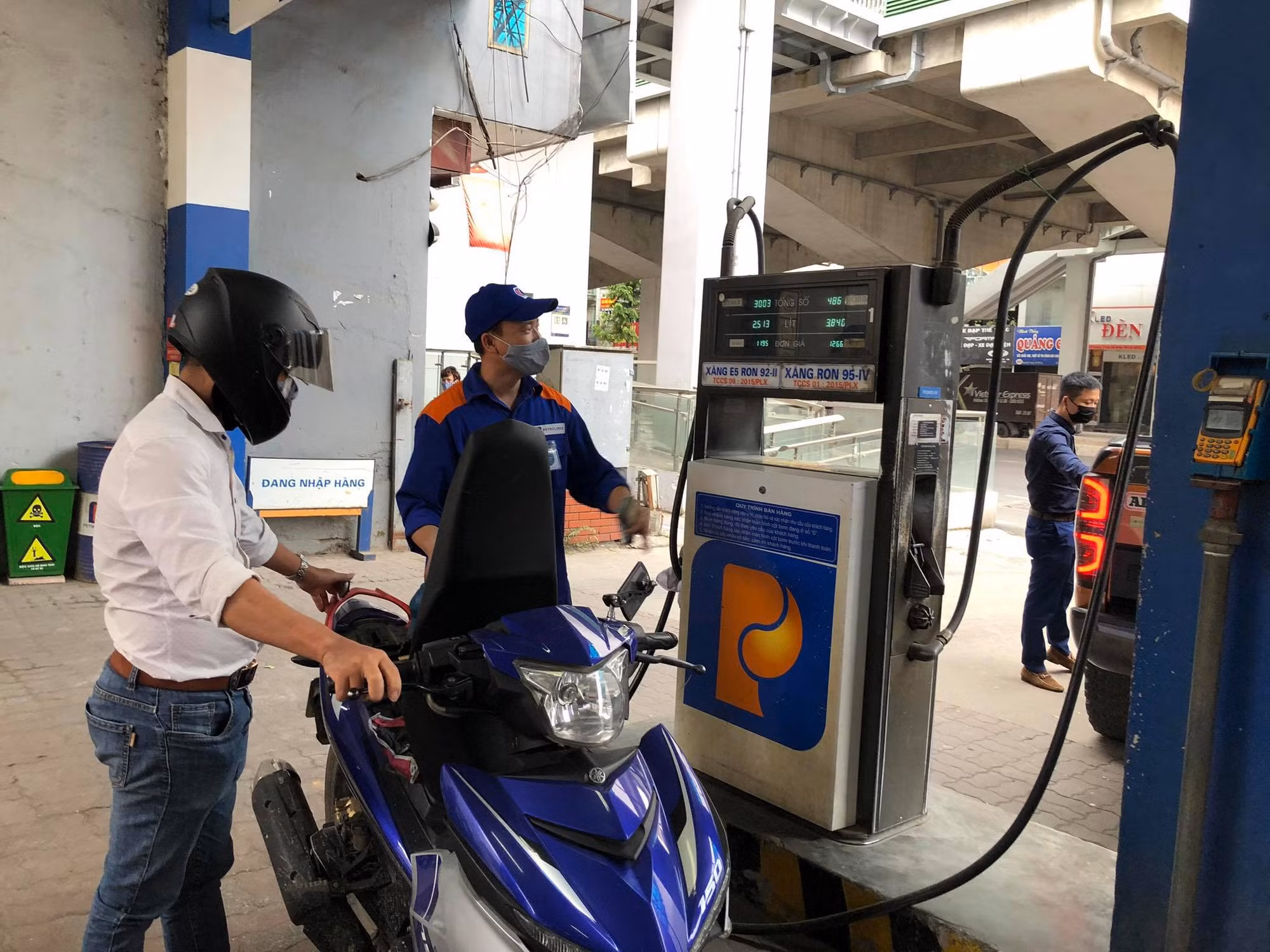 Có đủ công cụ, bộ máy để bảo đảm nguồn cung ứng xăng dầu -0