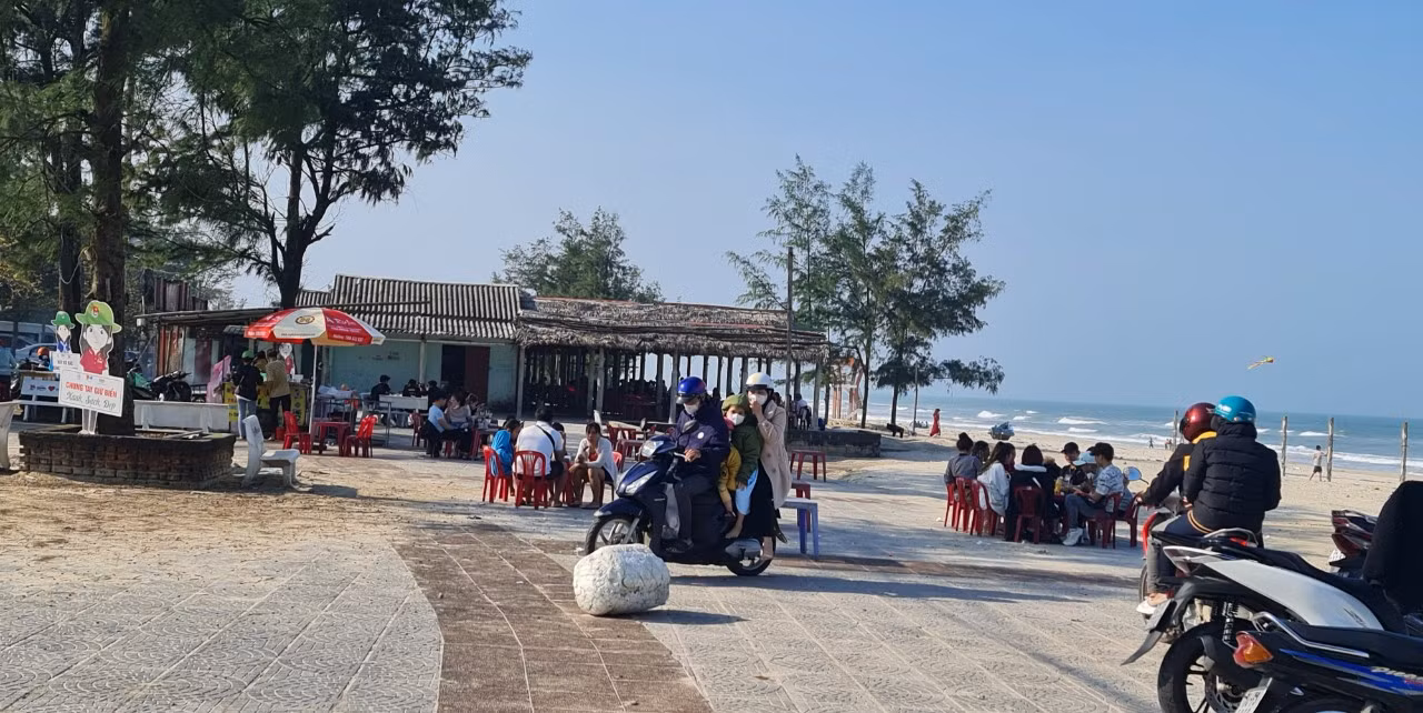 Kỷ niệm 50 năm giải phóng huyện bờ Nam sông Bến Hải ảnh 3