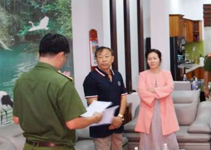 Phan Thanh Hữu điều hành đường dây buôn lậu 200 triệu lít xăng dầu như thế nào? -0