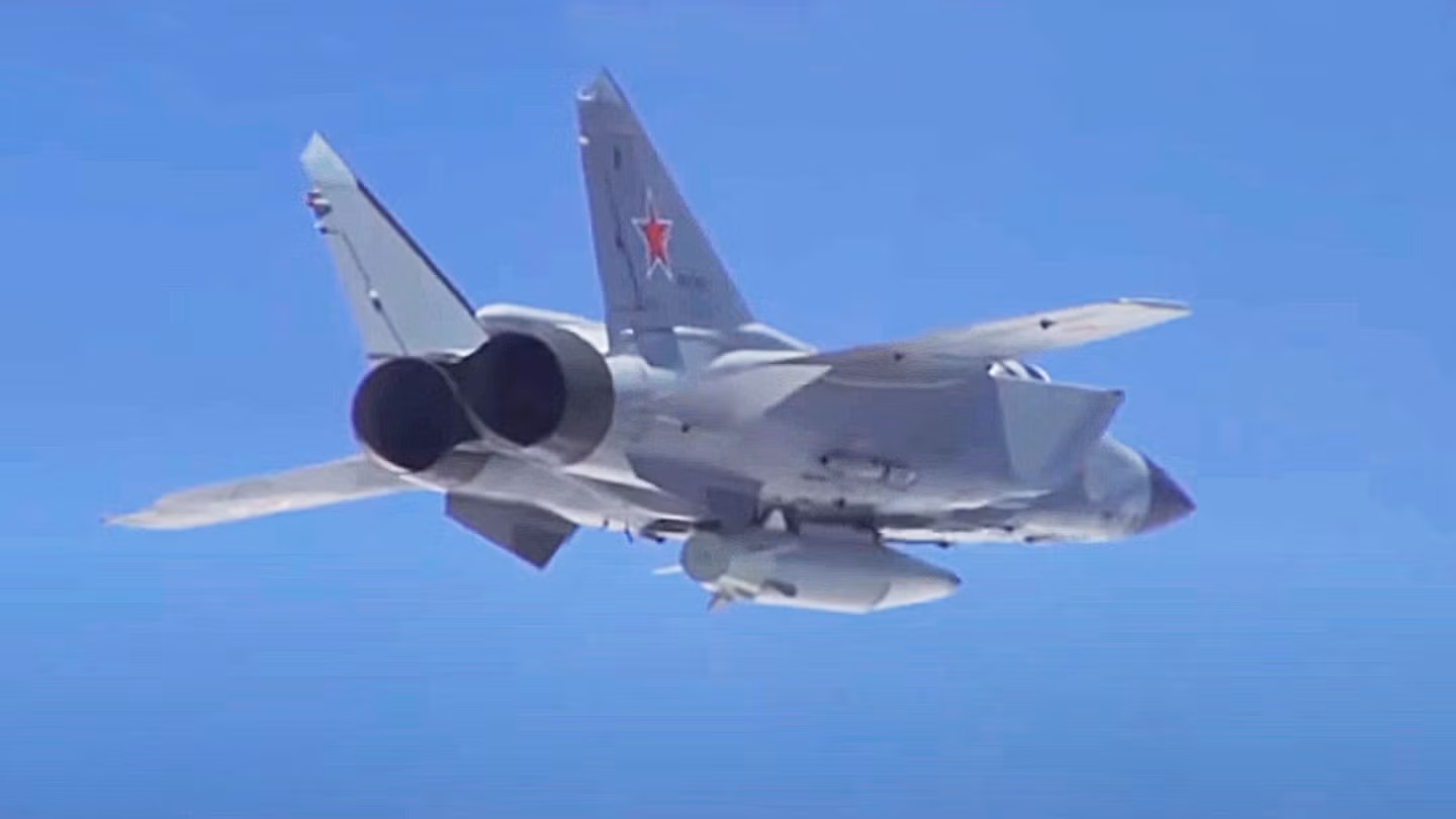 Nga đưa MiG-31 mang tên lửa siêu vượt âm đến châu Âu -0