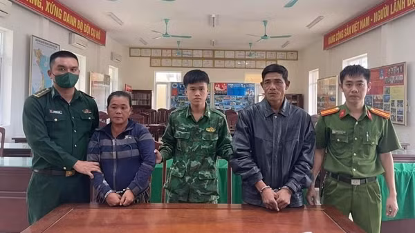 Bắt nhiều vụ vận chuyển hàng cấm, hàng lậu trên tuyến biên giới Lao Bảo