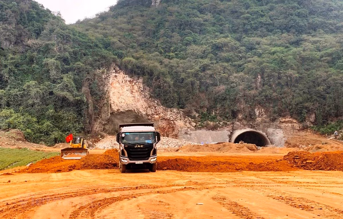 Yêu cầu nghiêm túc kiểm điểm chậm trễ tại dự án cao tốc QL45 - Nghi Sơn -0