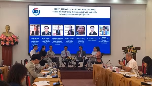 Cạnh tranh trong lĩnh vực thương mại điện tử rất khốc liệt