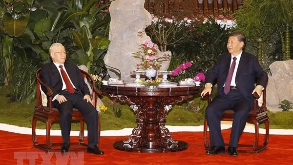 Tổng Bí thư Nguyễn Phú Trọng dự Tiệc trà cùng Tổng Bí thư Tập Cận Bình
