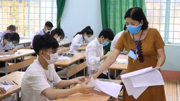 Đề thi tổ hợp có tính phân loại cao và đạt mục tiêu "xét tốt nghiệp" ảnh 2