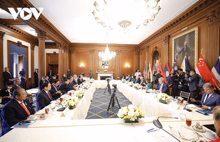 Thủ tướng: ASEAN hoan nghênh Hoa Kỳ cam kết ủng hộ vai trò trung tâm của ASEAN -0