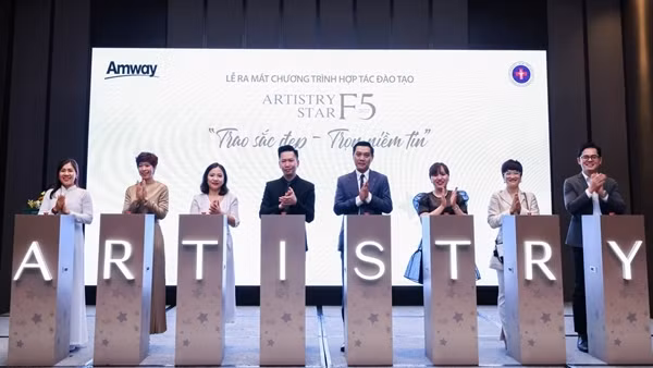 Amway Việt Nam và&nbsp;Trường Cao đằng Y dược Cộng đồng: Ra mắt chương trình đào tạo chăm sóc sắc đẹp chuyên sâu