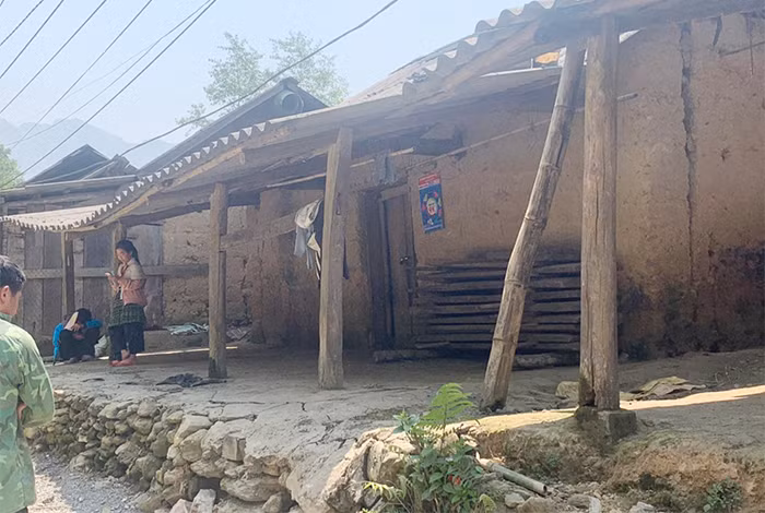 Phập phồng sốt đất ở Y Tý -0