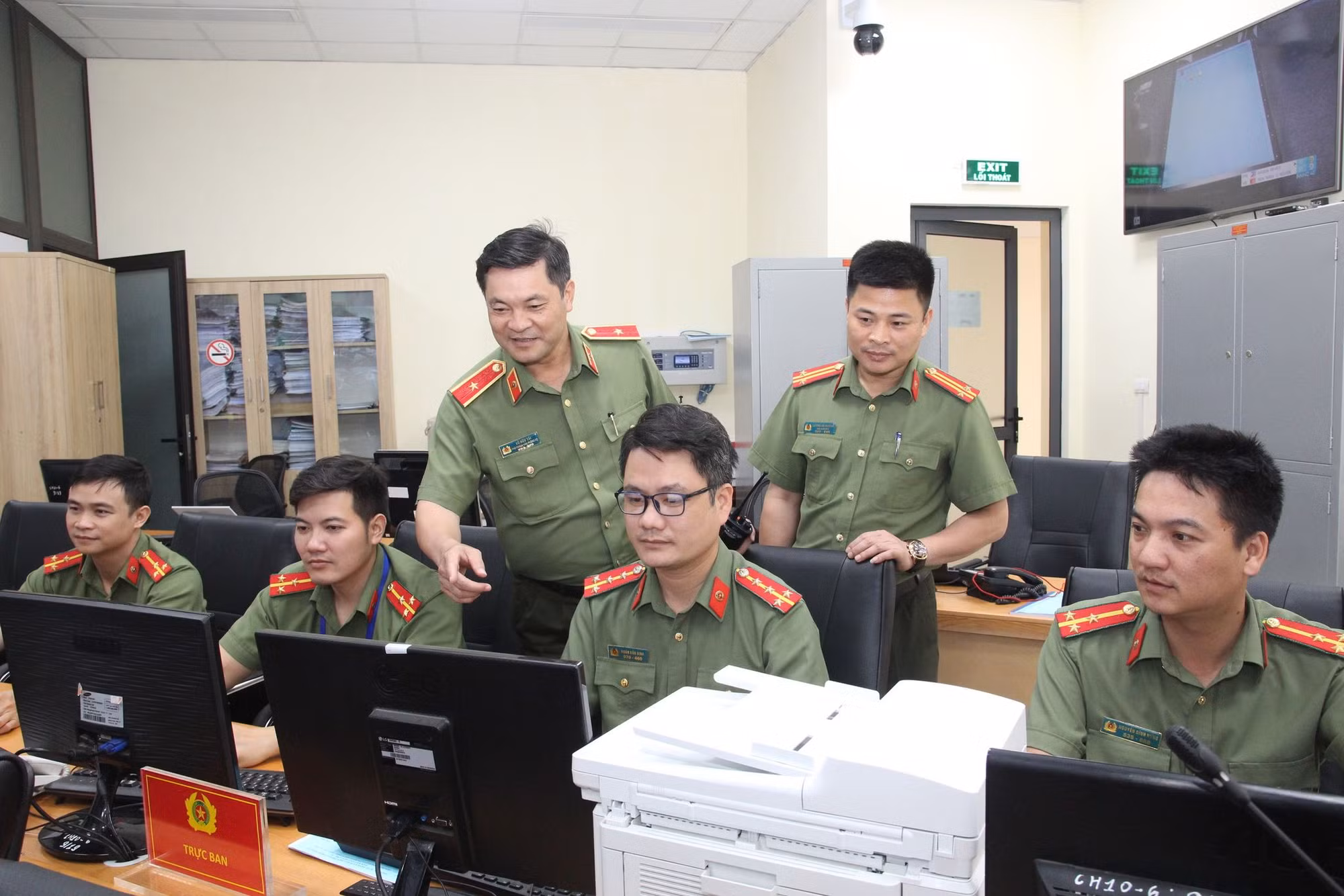 Những cán bộ, chiến sĩ Công an lặng thầm bảo đảm an ninh, an toàn SEA Games 31 -0