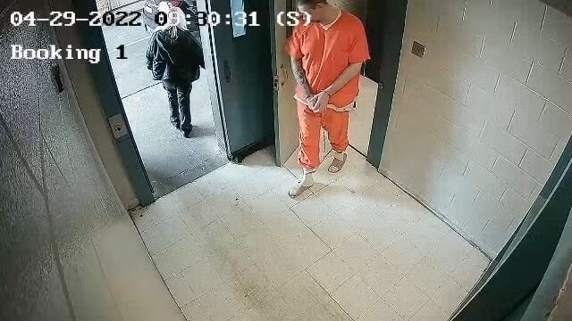 Vụ đào tẩu hy hữu -0