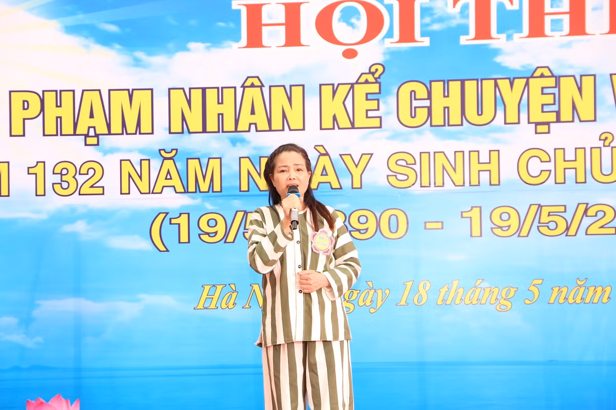 Xúc động nghe các phạm nhân kể chuyện về Bác Hồ tại trại tạm giam Công an tỉnh Hà nam -0