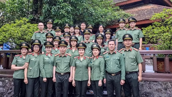 Cục Truyền thông CAND công bố các quyết định thăng cấp bậc hàm, nâng bậc lương năm 2022 ảnh 9