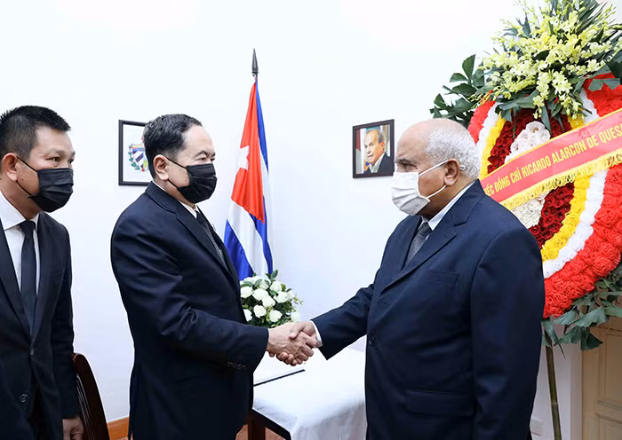 Tưởng niệm nguyên Chủ tịch Quốc hội Cuba Ricardo Alarcon de Quesada -0