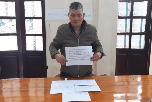 Bắt giữ đối tượng mua bán trái phép chất ma tuý -0
