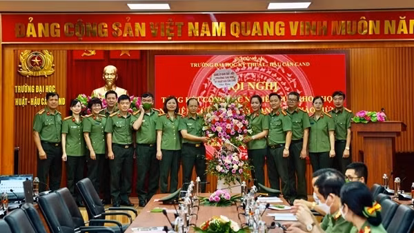 Trường Đại học Kỹ thuật-Hậu cần CAND tổ chức Ngày Khoa học công nghệ Việt Nam