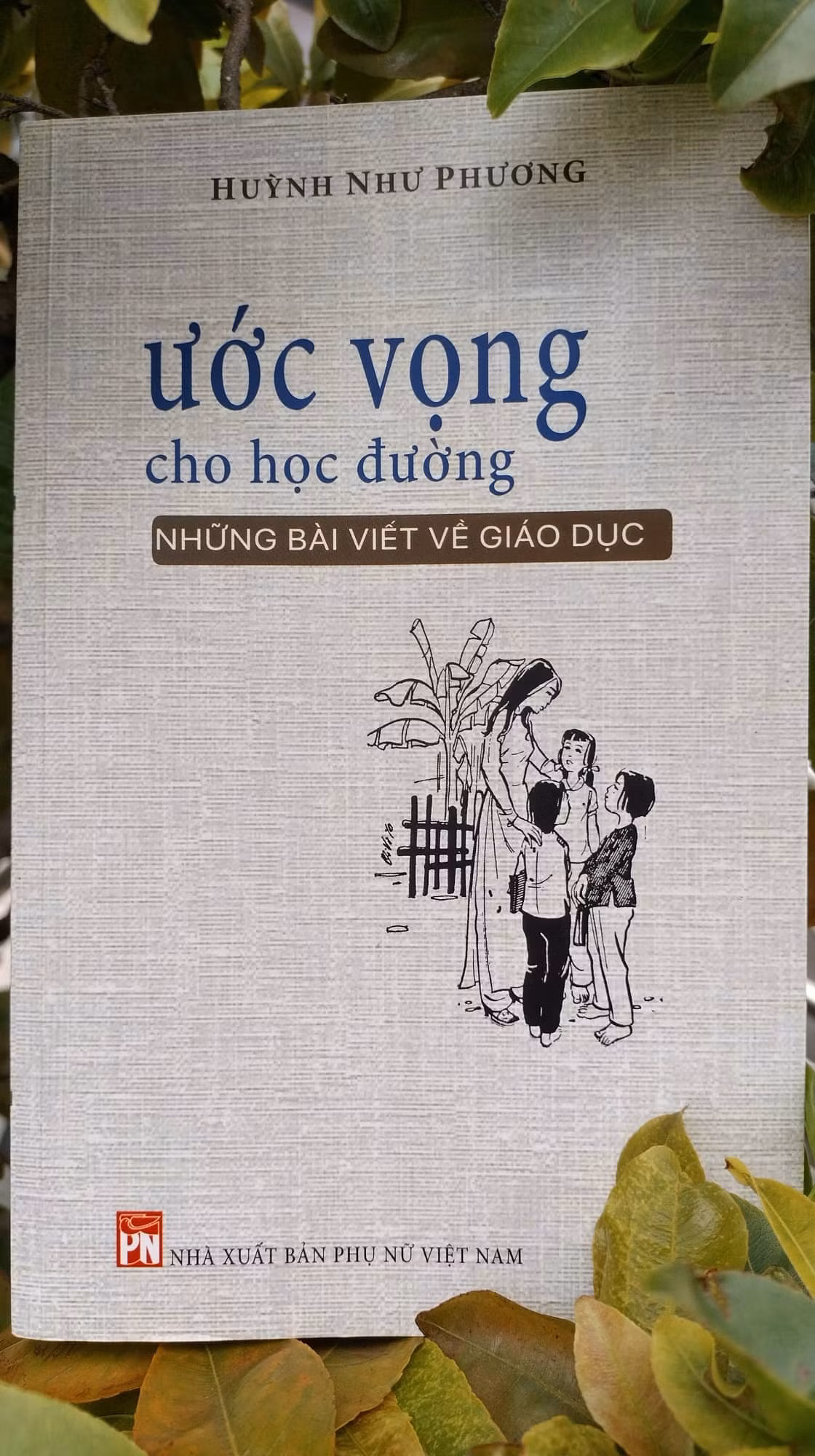 cuốn sách.jpg -0