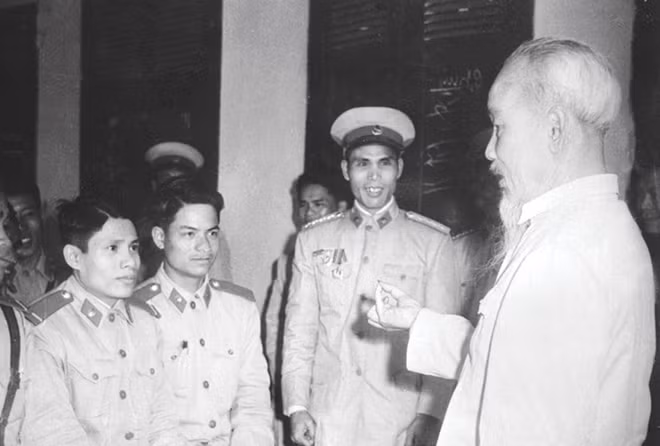 Tư tưởng Hồ Chí Minh – kim chỉ nam cho các mặt công tác Công an -0