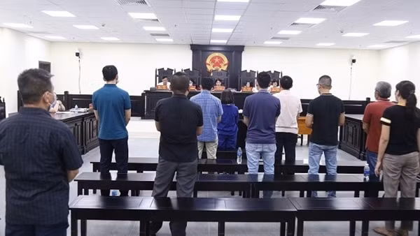 Theo dõi sát để có giải pháp bình ổn thị trường chứng khoán ảnh 2