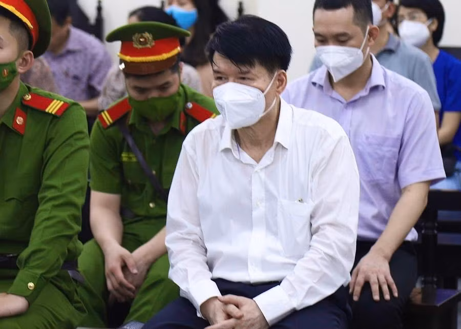 Cựu Thứ trưởng Bộ Y tế Trương Quốc Cường thay đổi diễn biến tâm lý tại toà -0