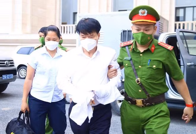 Cựu Thứ trưởng Bộ Y tế Trương Quốc Cường bị đề nghị từ 7-8 năm tù -0