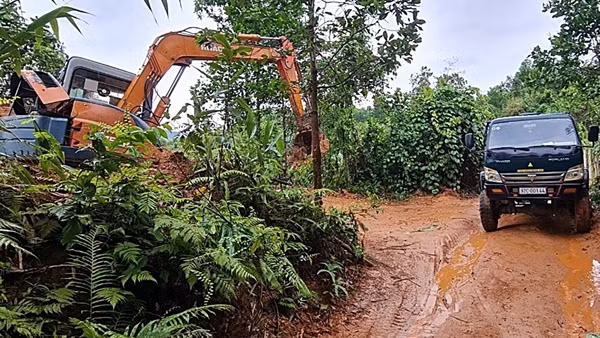 Quyết liệt ngăn chặn khai thác vàng trái phép ảnh 2