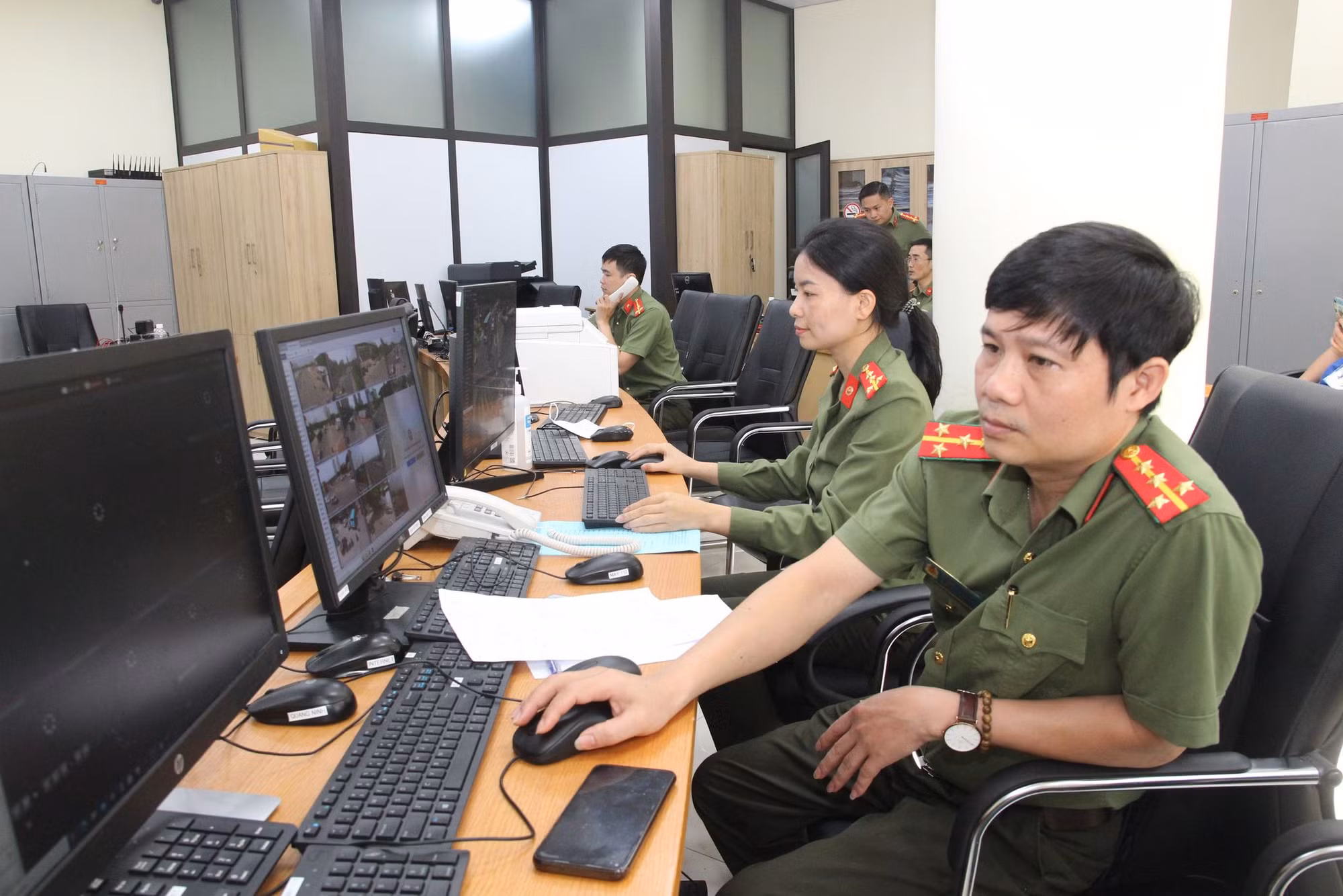 Những cán bộ, chiến sĩ Công an lặng thầm bảo đảm an ninh, an toàn SEA Games 31 -0