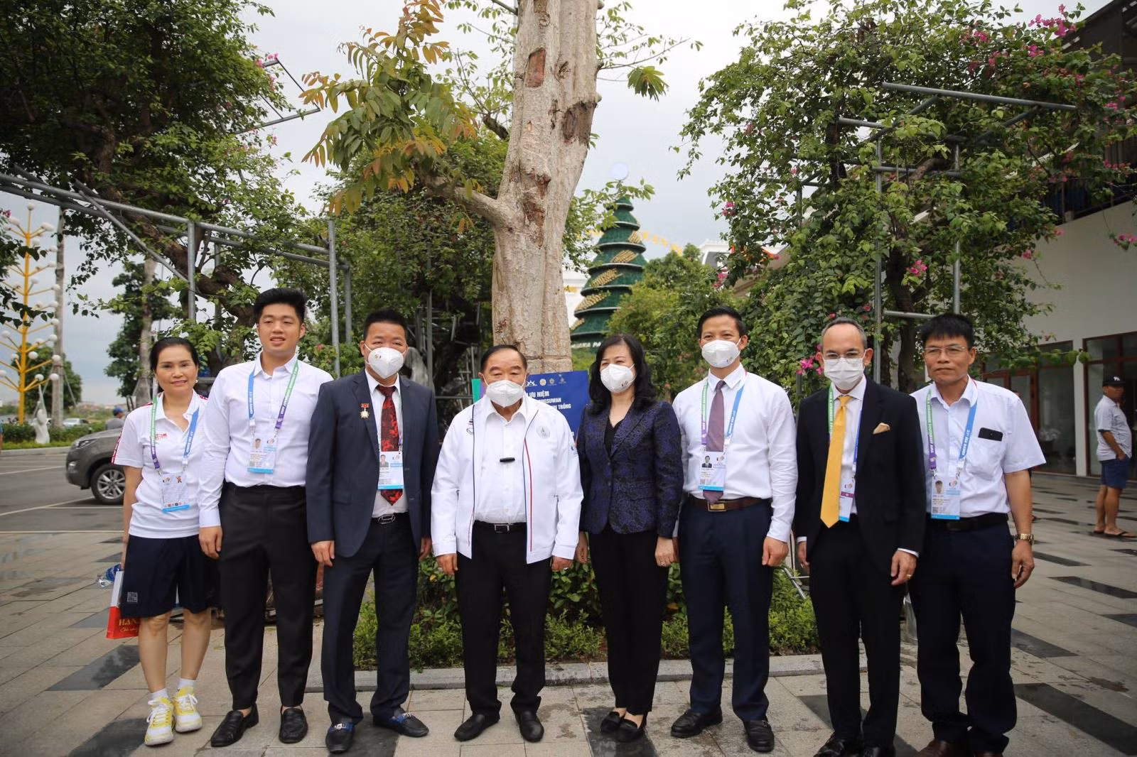 Phó Thủ tướng Thái Lan trao huy chương quần vợt nội dung đồng đội nữ -1