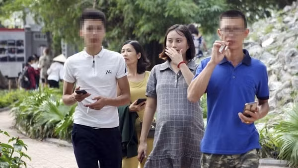 Hy Lạp cấm hút thuốc lá trên bãi biển ảnh 2