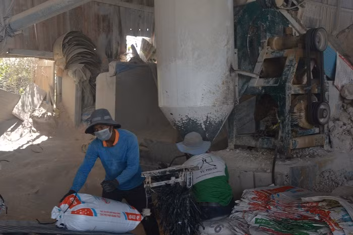 Thâm nhập mỏ cao lanh núp bóng nhà máy gạch ở Lâm Đồng -0