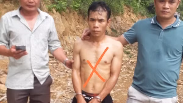 Xin tiền không được, dùng dao chém vợ