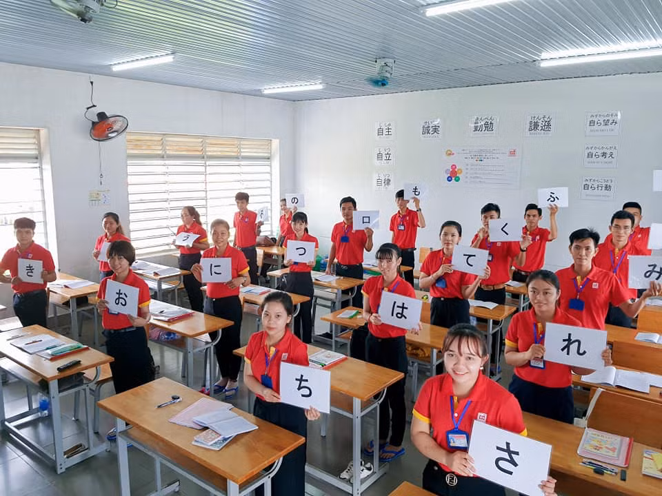 Xuất khẩu lao động - thắp sáng tương lai -0