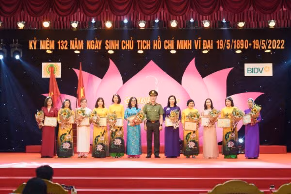 Chương trình nghệ thuật 