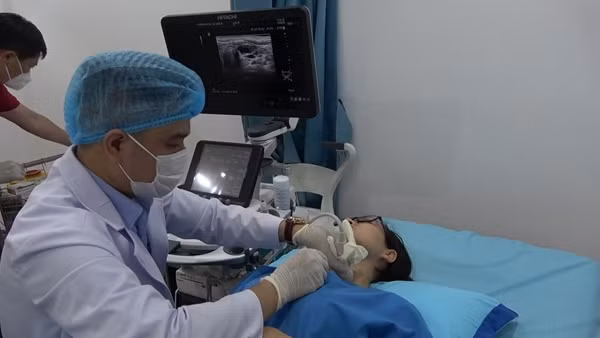 Bệnh viện 199 dùng công nghệ y khoa cao khám miễn phí cho bệnh nhân